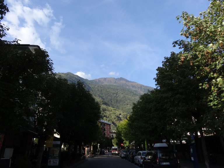 Im umgeleiteten Nachtzug nach Rom und über die Berninabahn